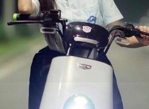 在www..51首页躲过无数瓜，看这些热门话题，完美吃货时间！