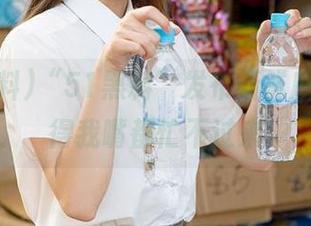 “51黑料”发布新鲜瓜料，吃得我嘴都忙不过来
