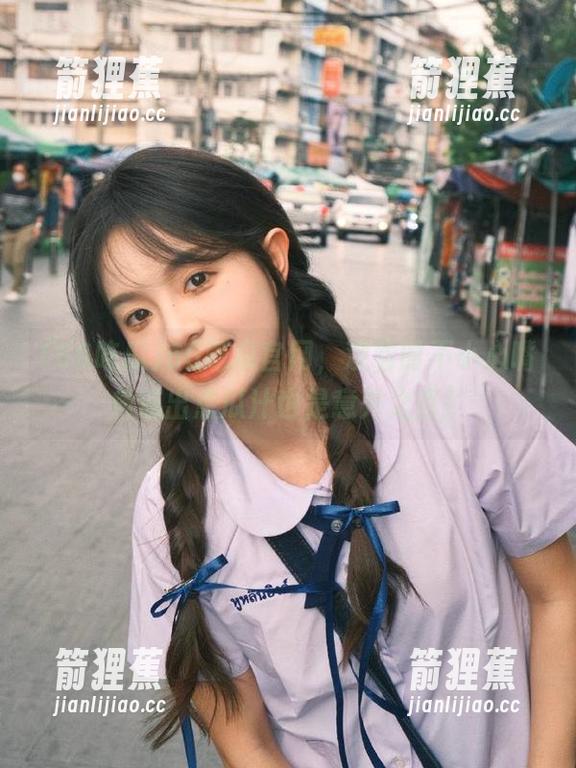 66吃瓜官网，观看时不小心嘴角流出点瓜汁也是意外之喜！