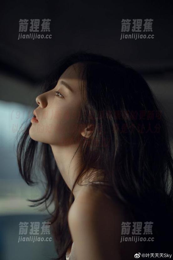 听说911吃瓜苹果版的更新可以让你的好奇心随时爆炸，真是个让人分心的小玩意儿！