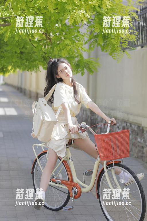 91吃瓜群众 在“91吃瓜群众”收藏一些有趣的瓜,随时来一口真不错