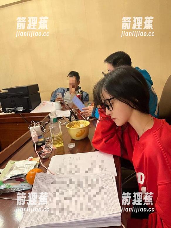 被“cgw”的首页给迷住了，天哪，这剧情反转比电视剧还神奇！