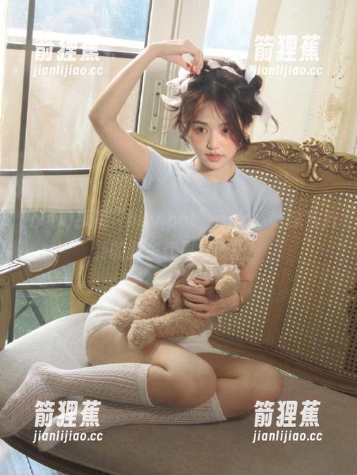 探索“hlw.bet”app：吃瓜与八卦的新生代思维碰撞！
