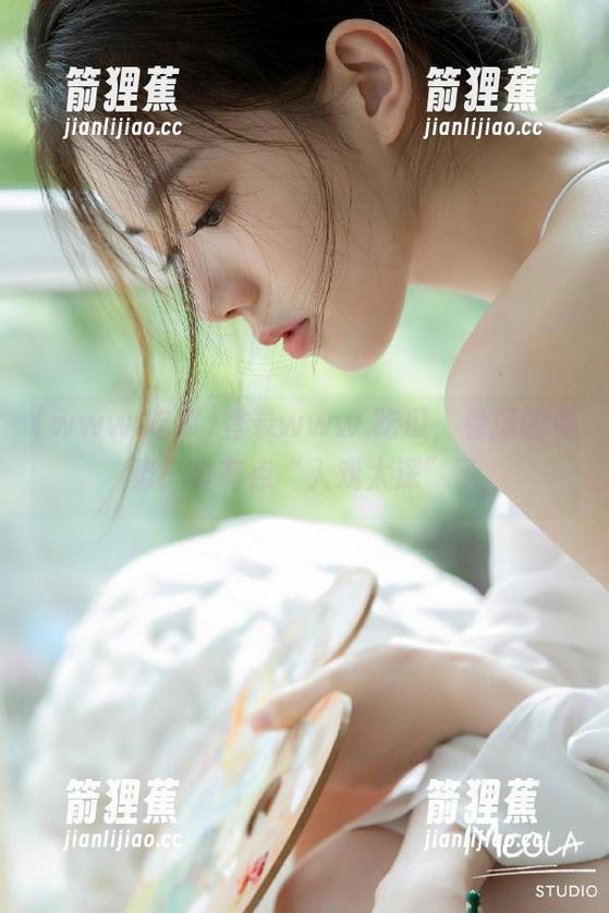 登录www.吃瓜，看瓜的姿势，真有点“入戏太深”了