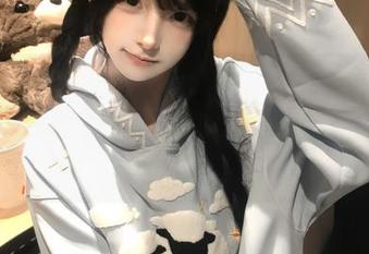 今日吃瓜在线：热门大瓜更新速度让我绷不住，视频都快追不上节奏了！