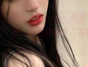 今日吃瓜app：今天又挖出了个“超大”瓜，感觉要刻个“农场证”了！