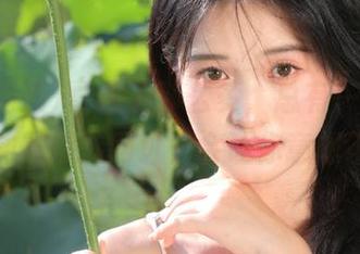 哥选了那么多，总有一条黑料在冲哥精选网址上会让你意想不到
