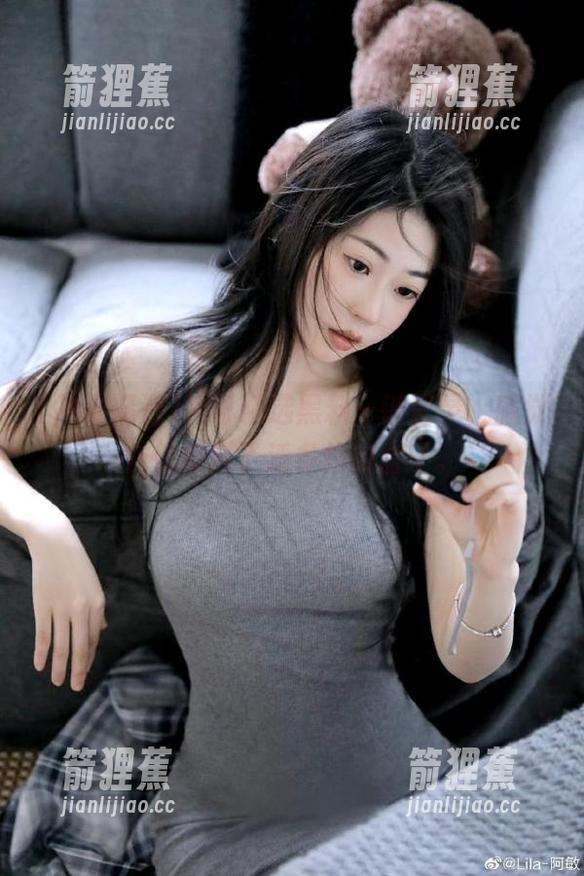 冲哥精选黑料一键登录，感觉仿佛打开了潘多拉的盒子。