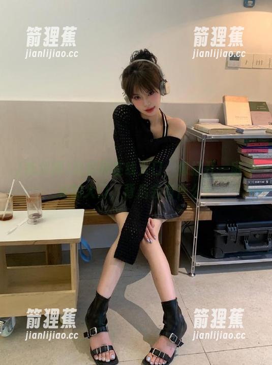 吃瓜网在线入口，像打开一扇神秘的大门，背后会有什么？