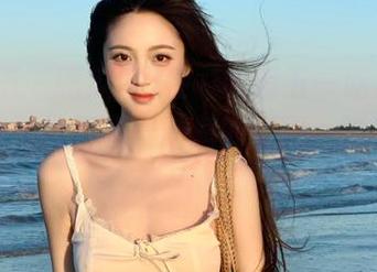 在‘我爱五一吃瓜网’准备好链接到无限脑洞的瓜田，真有意思！