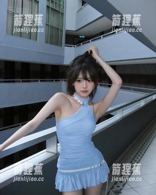 又到瓜季，你还在等啥？快登录‘我要吃瓜’最新官网，拿起你的点评券！