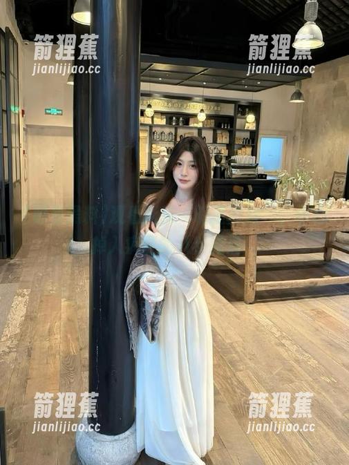 明星黑料 观看新鲜“明星黑料”,小心掉入疯狂的八卦漩涡!