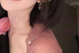 看zztt15.su黑料不打烊，传送门宽敞得像我的八卦网！
