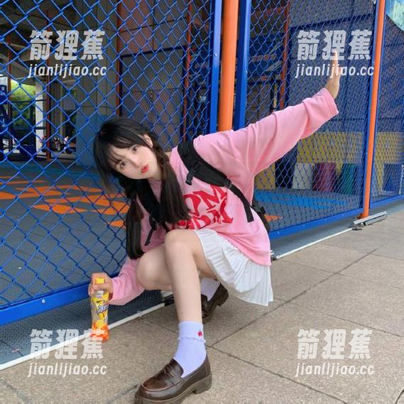 越往下看链接，越觉得黑料吧像个无底洞，一发不可收拾。