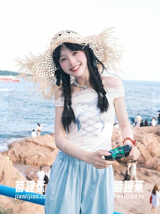 黑料头条：传送门里，能不能别再曝光我烦操的小圈圈？