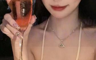 网址里的indexphp黑料正能量，忍不住要给自己鼓掌喝彩！