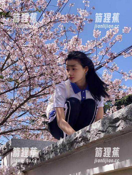 官网又双叒叕更新，51黑料社带你看艺人们的另一个侧面！