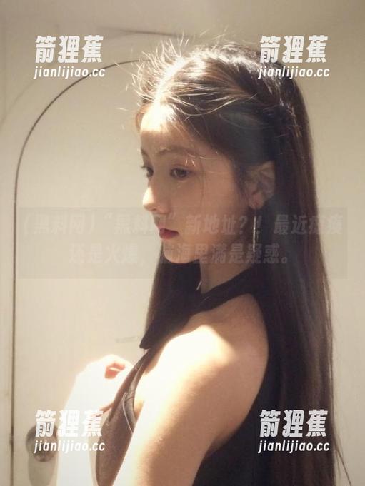 “黑料网”新地址？！最近瘫痪还是火爆，脑海里满是疑惑。