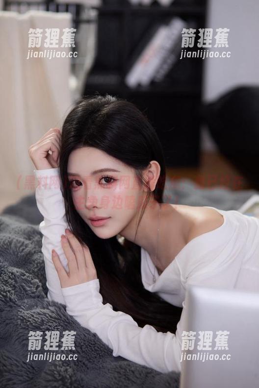 观看黑料网直播吃瓜：我已经在主角身边嗑瓜子了！