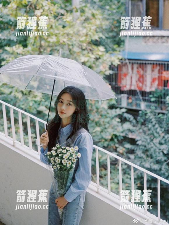 今天心情格外好，黑料网发布的一大堆内容让我不停点开！