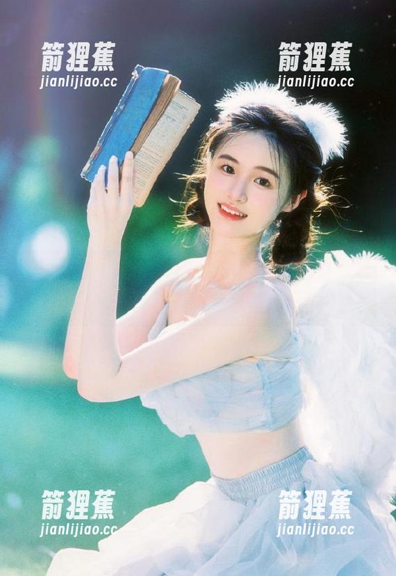 黑料老司机网站：当八卦碰上幽默，碰撞出奇怪的火花！